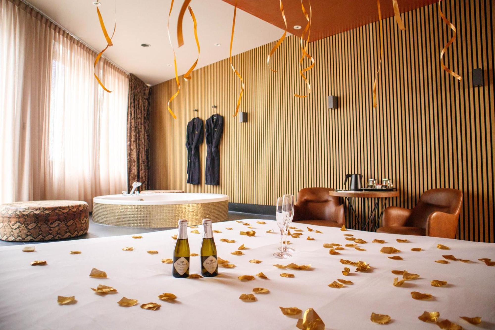 Manzo'S Suites Zaandam Zewnętrze zdjęcie